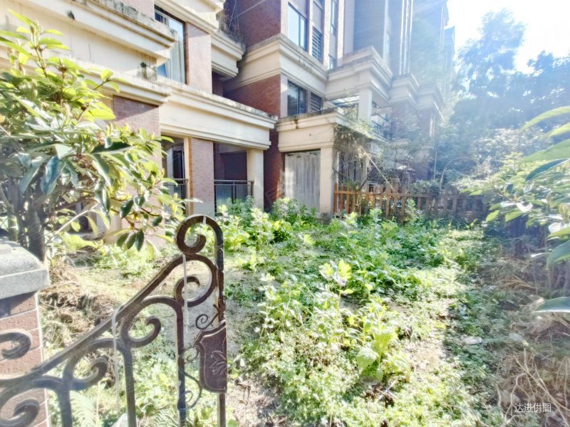 华宇天府花城洋房底跃带花园直接花园入户