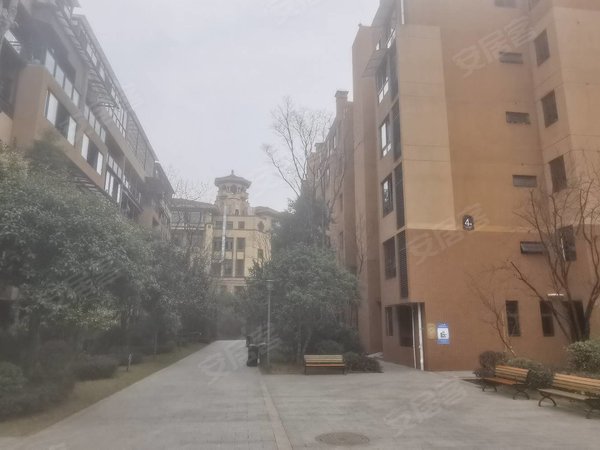 【多图】重庆国际家纺城绣色c区,回兴租房,()业主急租,拎包入住1500月