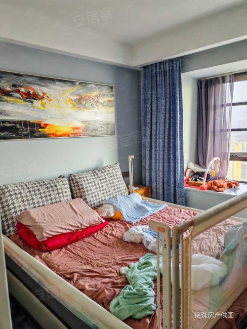 光明领御 房龄新 购物方便 小三房 带电梯 车位充足