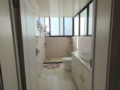 溧阳城南万达时代景城二室精装房拎包入住价格便宜，这套没有物业费出租房源真实图片