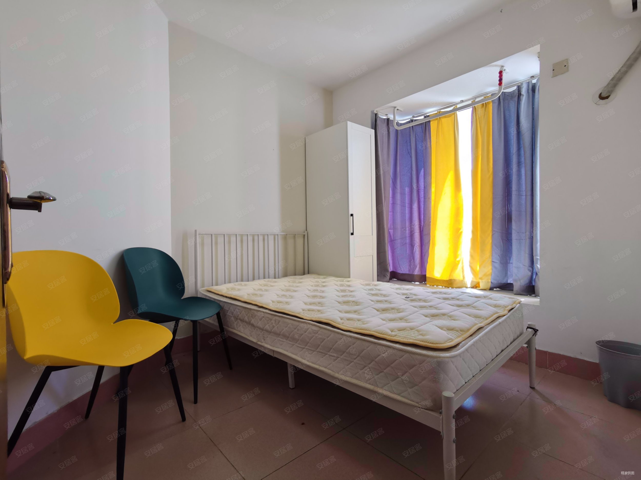 前海花园4室1厅1卫89.45㎡南530万