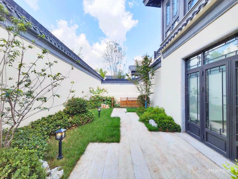 新出杨柳春风别墅桃源里边户边户边户院子300多平