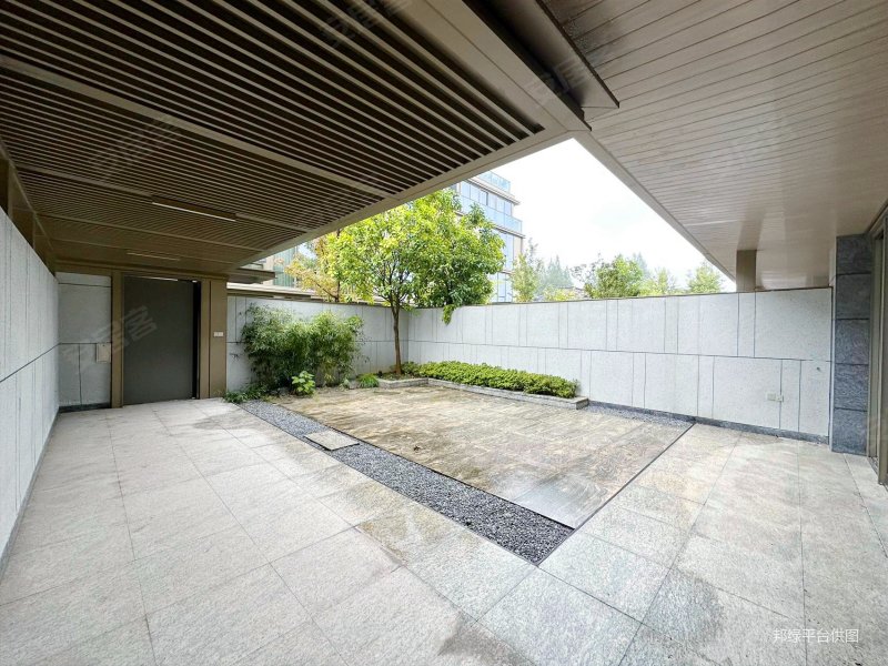 西溪湿地对面带院子的叠墅西溪云庐精装交付