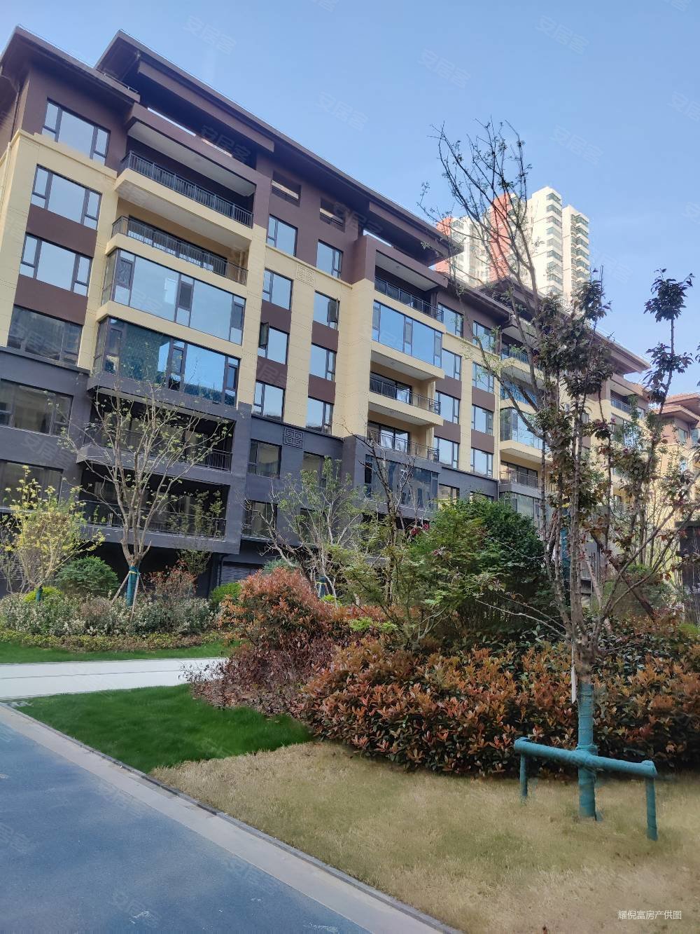 碧桂园秦都府二期3室2厅2卫122.5㎡西118万