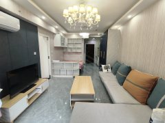 火车站附近 九龙广场 标准一室一厅 精装修 可短租