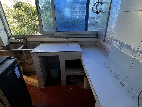 凉山西昌胜利南路佳信阳光市中心胜利路 套三家具家电齐全拎包入住出租房源真实图片