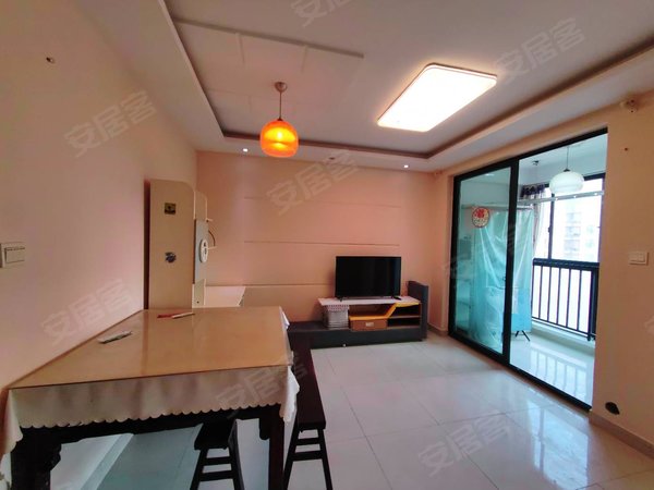 上海浦东川沙心圆西苑西苑高楼层原始一房