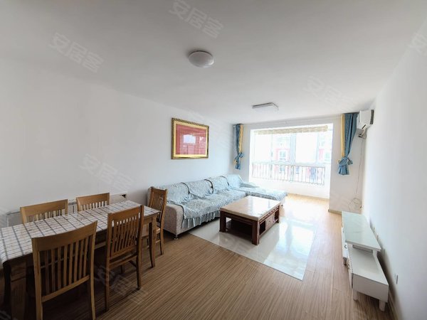 南岛小镇套二,多层,租到2025年2月底,看房随时,价格可议,黄岛租房