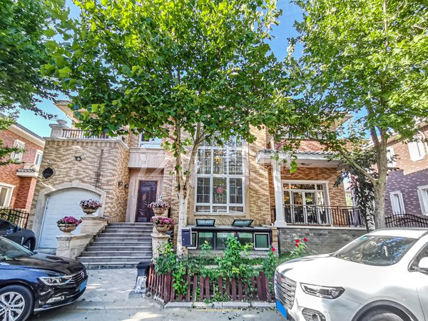 北京昌平北七家珠江壹千栋奥北别墅区 南波万 三期朝阳户型 四室朝阳