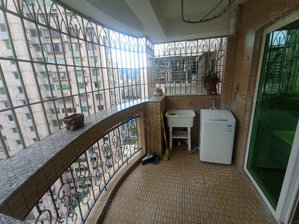 厦门思明莲坂万禾广场帅哥美女丨 全新装修丨真实在租丨明发对面国贸