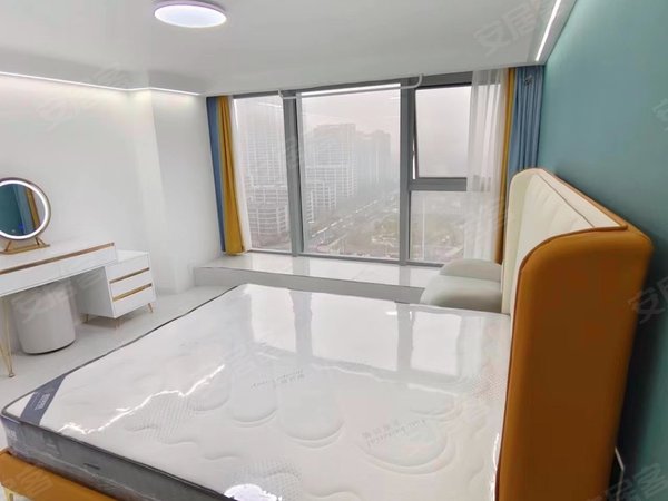 奥体中心租房,政务区当代moma,成熟商圈,万象城,天鹅湖,单身公寓,政务