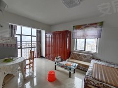 防城港港口桃花湾广场蓝湾财富小区10楼双面采光的37平方单间公寓，半年起租。出租房源真实图片