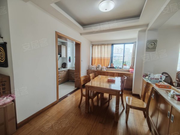 金华东阳东阳江北黄金北岸黄金北岸 精装修 ！三室两厅两卫！大边套！2800包物业费！出租房源真实图片