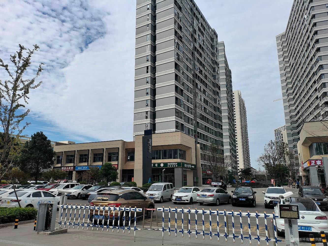 星沙盼盼路两房居家精装创业乐园小区停车方便