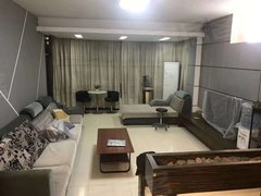 岑溪岑溪城区城区丽景湾花园四房两厅两卫出租,家具家电齐全,新装修出租房源真实图片