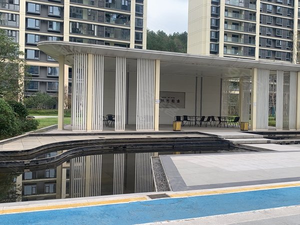 宁波北仑大榭中杨时代潮鸣大榭时代潮 出租 三室 有空调 热水器 方便