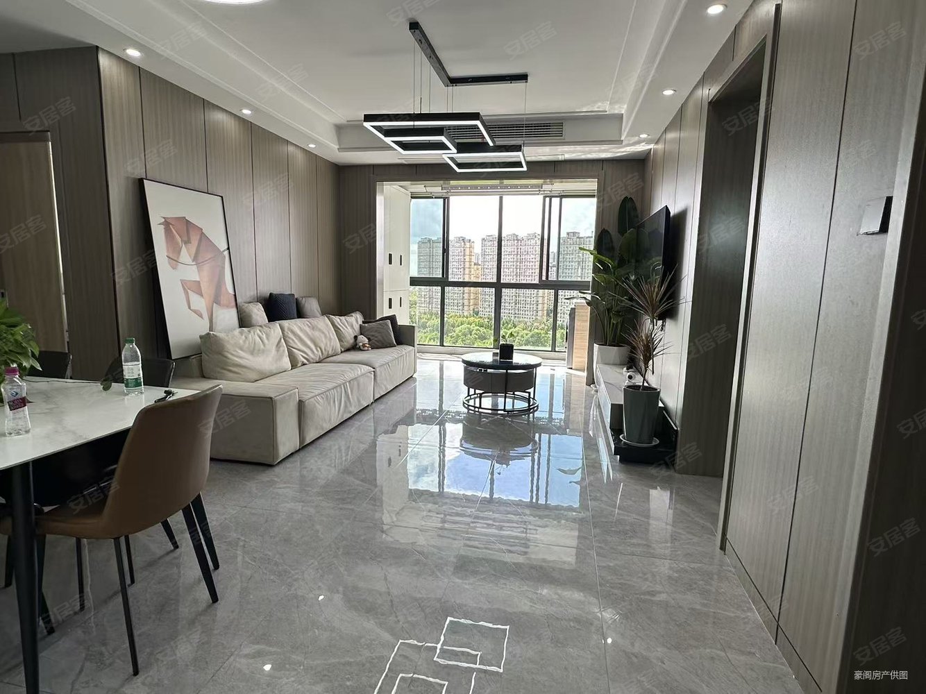 冠城华府3室2厅1卫108㎡南北79.8万