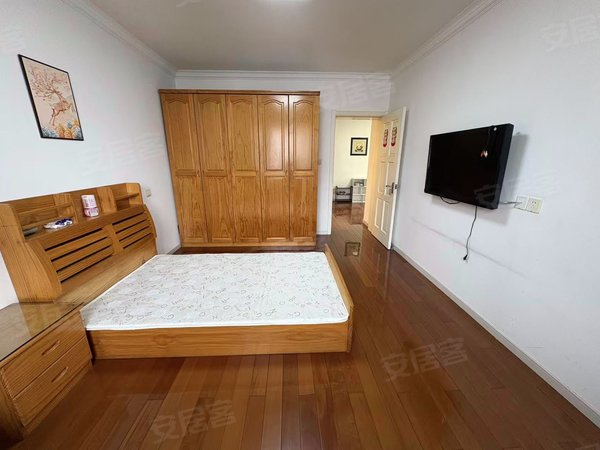 上海闵行莘庄南广场高兴花园一街坊老业主委托 38 00 可租 高兴花园