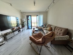 海口美兰新埠岛九小侨中  品质四房两卫   中楼层看江景   拎包入住出租房源真实图片
