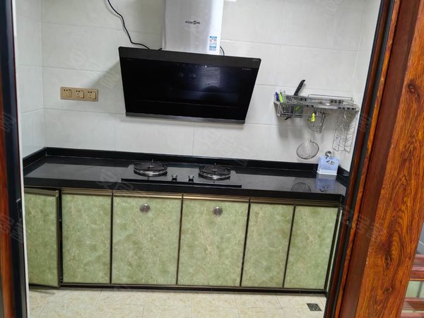 河源龙川龙川城区龙腾华府出租龙腾华府电梯4房拎包入住出租房源真实