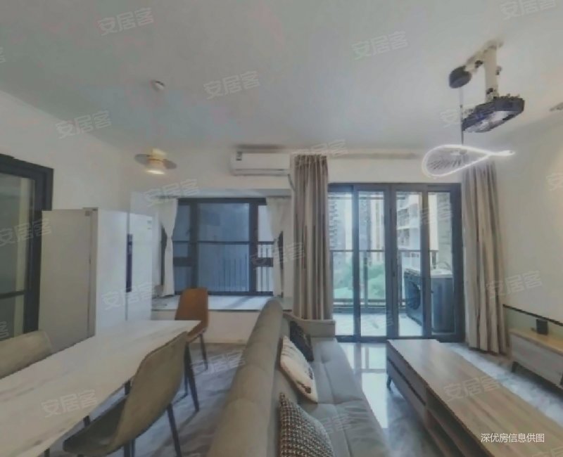 宏发天汇城(二期)4室2厅2卫108.63㎡东南440万