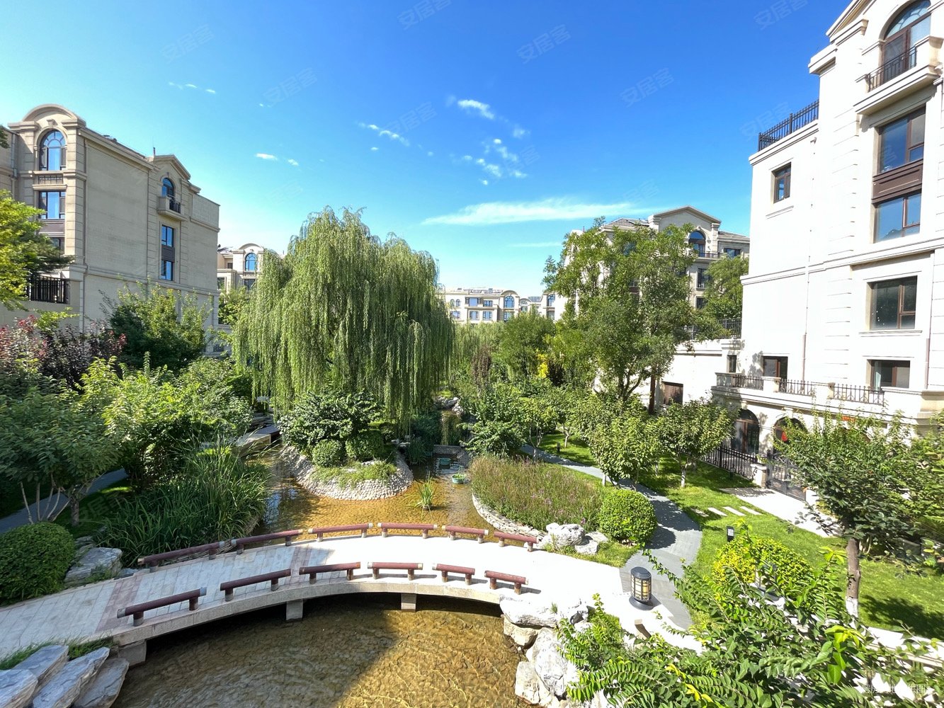 亿城燕西华府3室2厅2卫121.54㎡南北490万