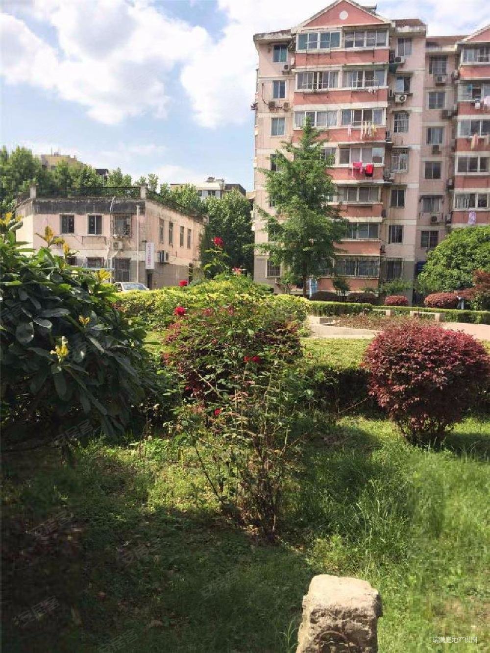 南部新城刚出新小区低于市场价20万三楼双南双两房随时看