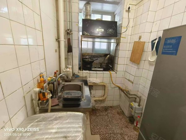 通州潞河医院附近新城东里小区干净整洁卧室出租价格美丽