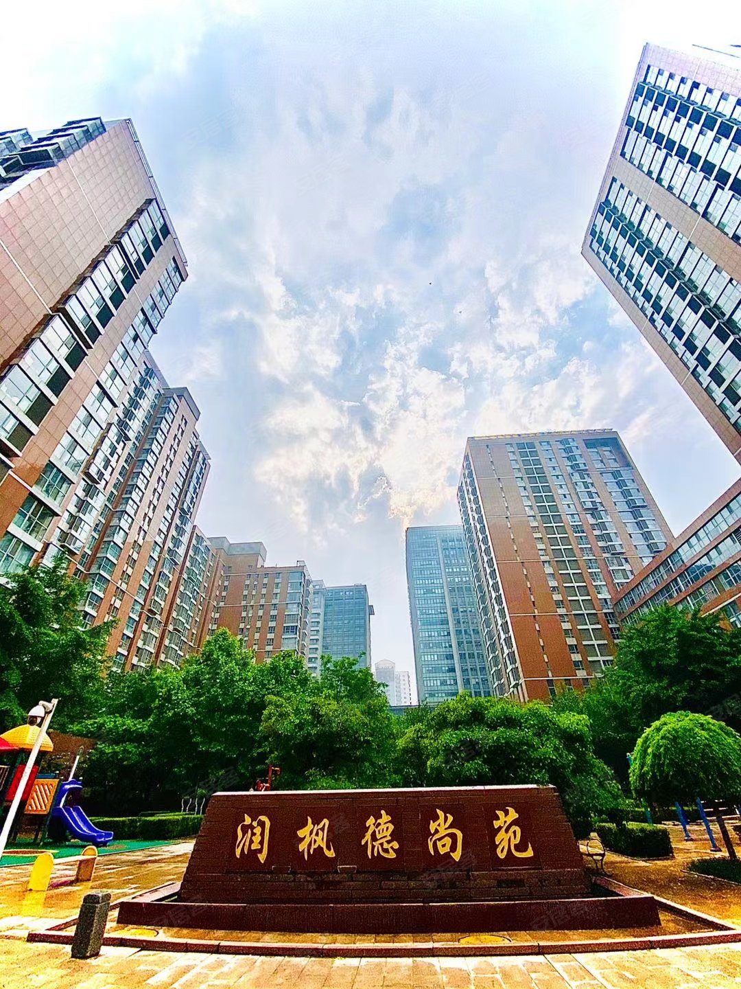 润枫德尚国际公寓