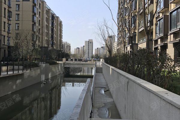 保利印江南(一期)