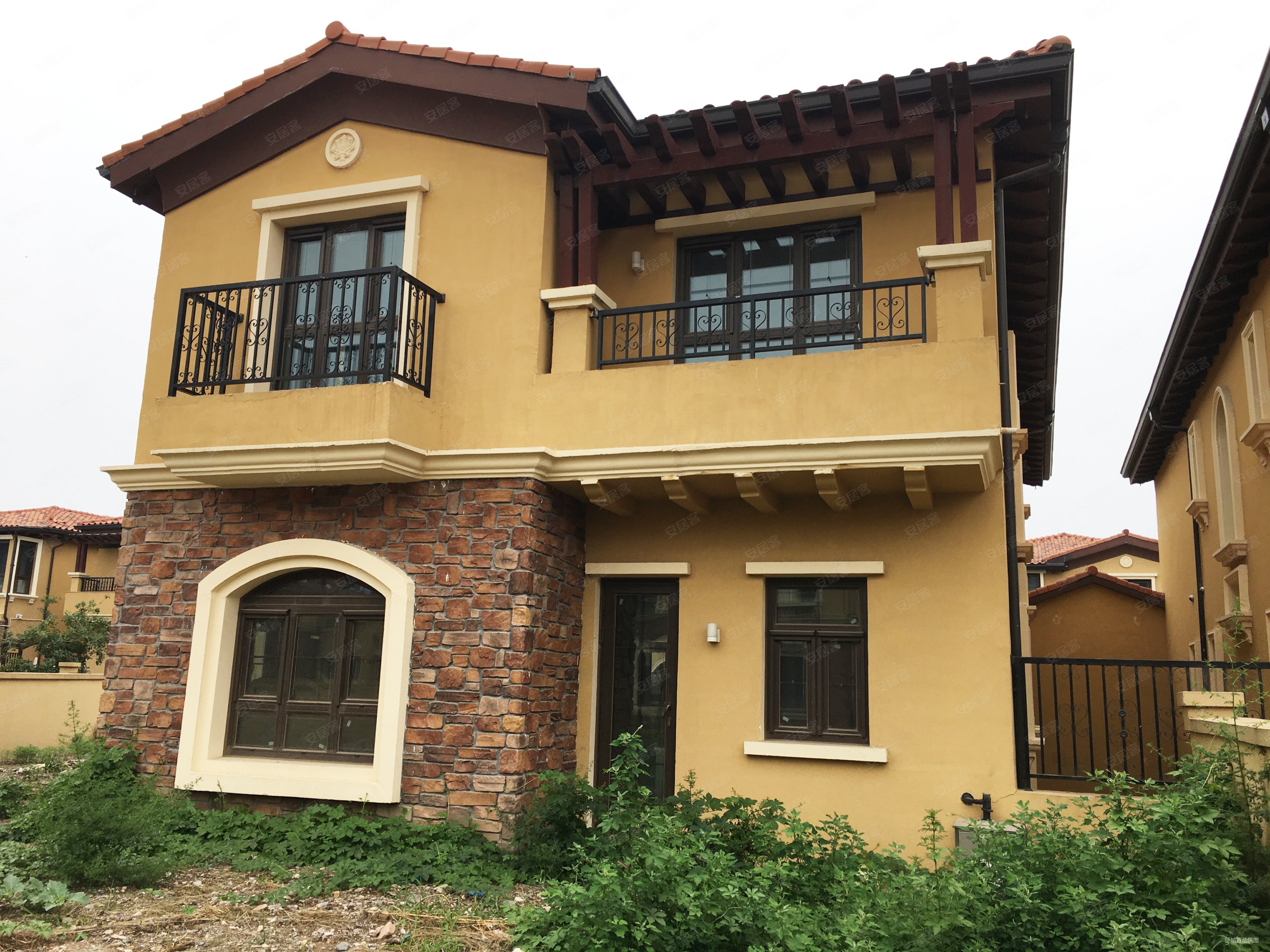 香江别墅5室5厅6卫450.85㎡南北1250万