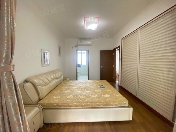 长沙芙蓉万家丽百纳公寓房东新上架!