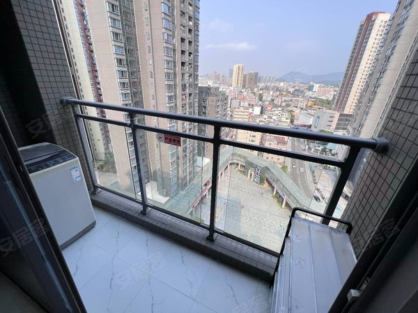 深圳布吉丹竹头圆墩小区布吉丹竹头地铁口圆墩小区,全新家私直租带