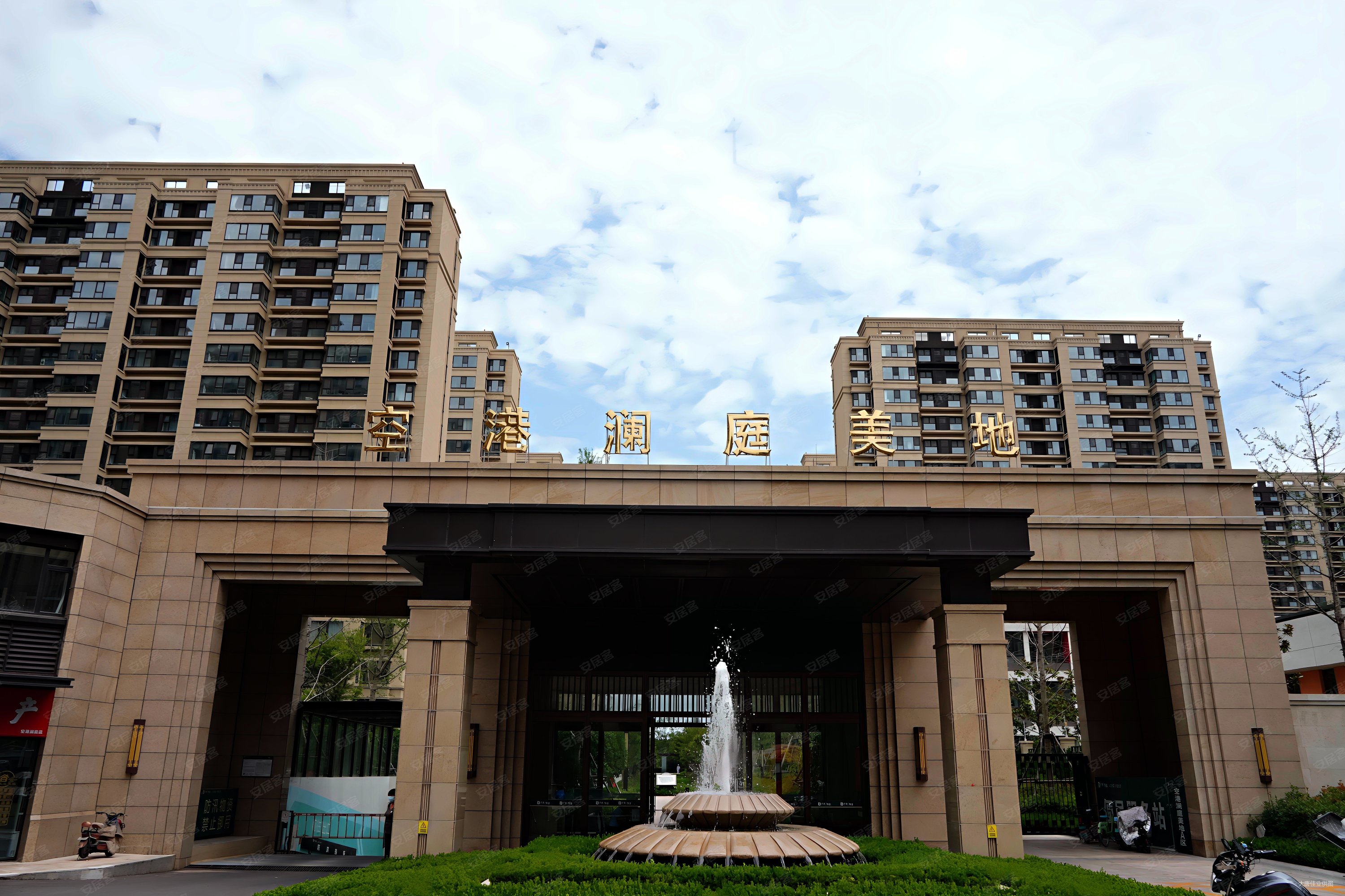 板楼 有电梯,空港澜庭美地a区二手房,130万,3室2厅,2卫,123平米-青岛