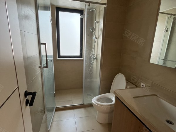 商丘梁园火车南站观澜壹号日月湖旁 观澜壹号 精装三室拎包入住 好楼层采光好随时看房出租房源真实图片