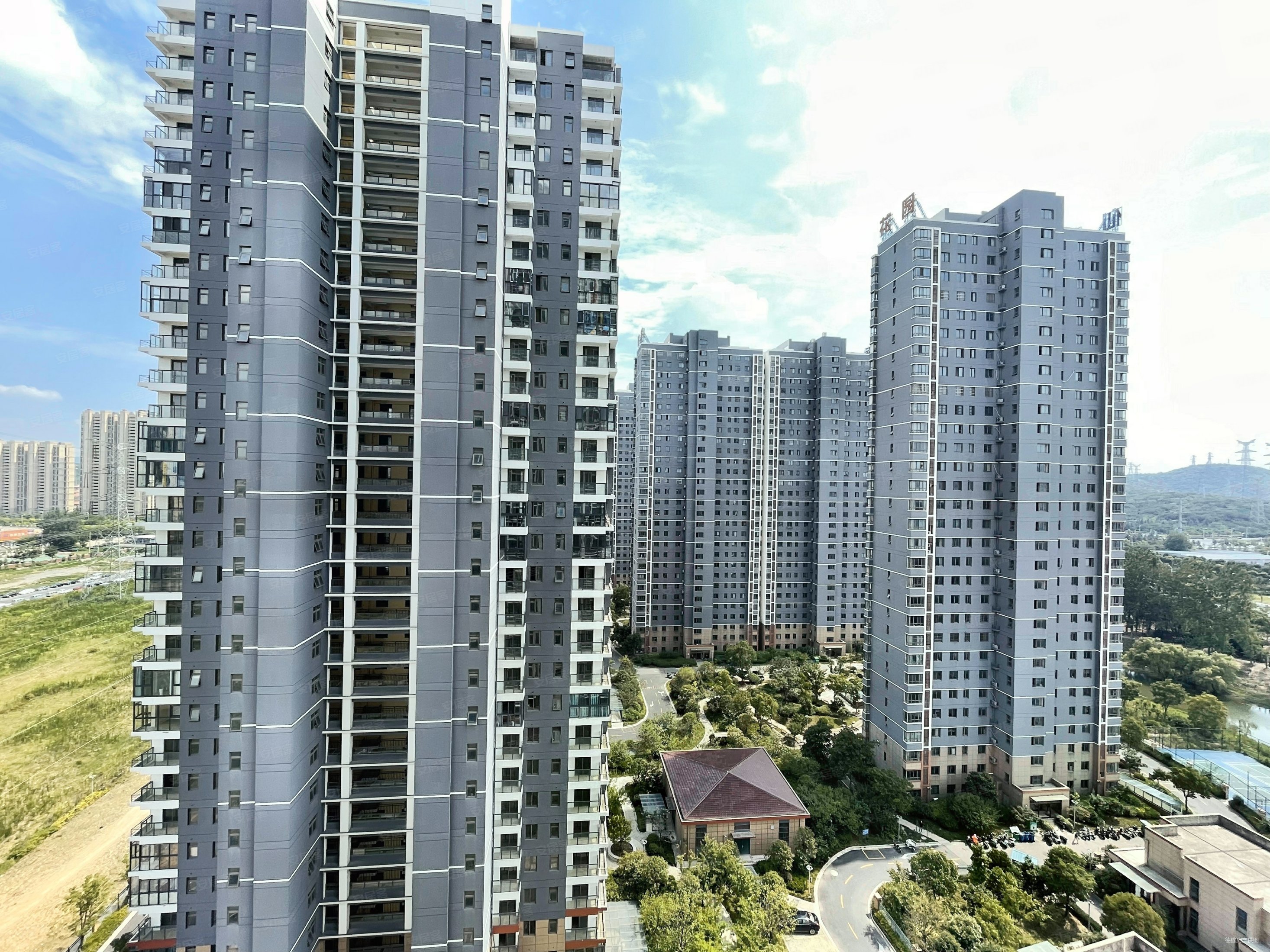 仙林国际花园3室2厅1卫92.86㎡南北67.8万