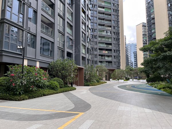 深圳宝安领航城富士君悦府近地铁 实拍图片视频 次新小区两室大阳台