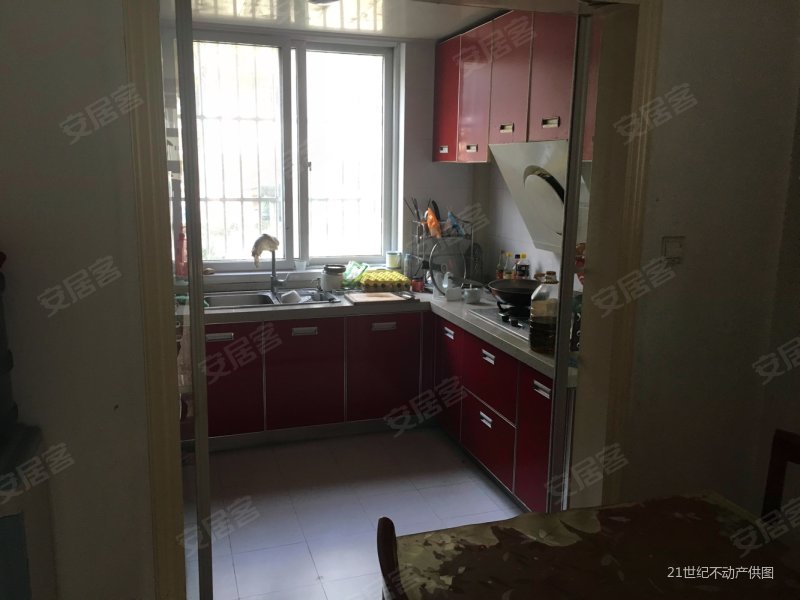 泰东公寓 产权清晰 近地铁 精装好房 南北通透 双卫格局,泰东公寓二手