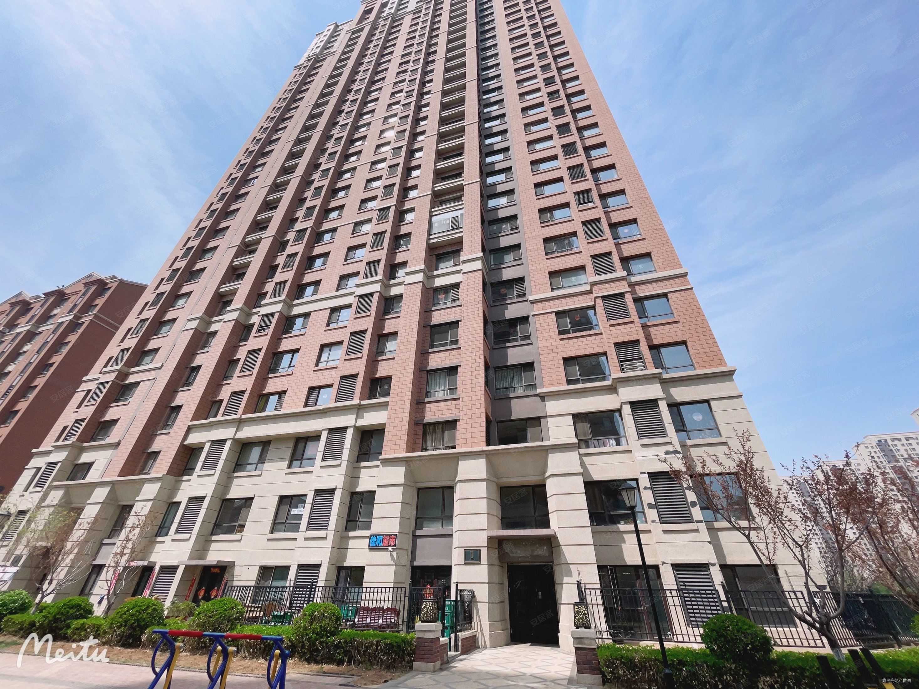 金地檀境 一楼带60平大院 五明户型 两室精装 诚心出售