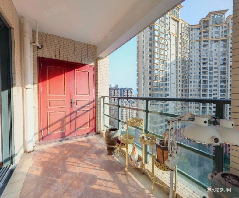 天利中央花园5室2厅2卫189.4㎡南760万