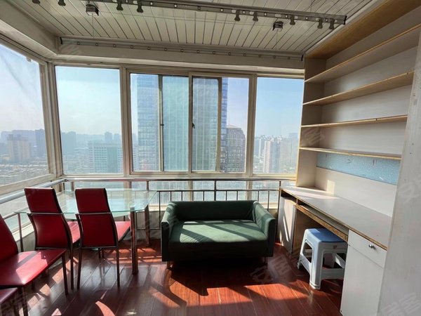 太原小店长风富豪大厦朝南主卧有阳台,带空调,无中介可月付,亲贤西街