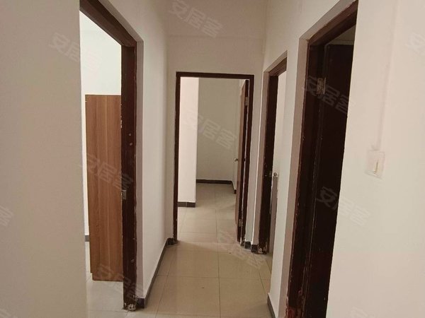 广州黄埔萝岗暹岗新村暹岗新村(实图实价)3房,4房.