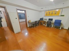 鞍山铁东站前万象汇楼上120南向三部空调工作室沙发办公桌椅可居住华润置地出租房源真实图片