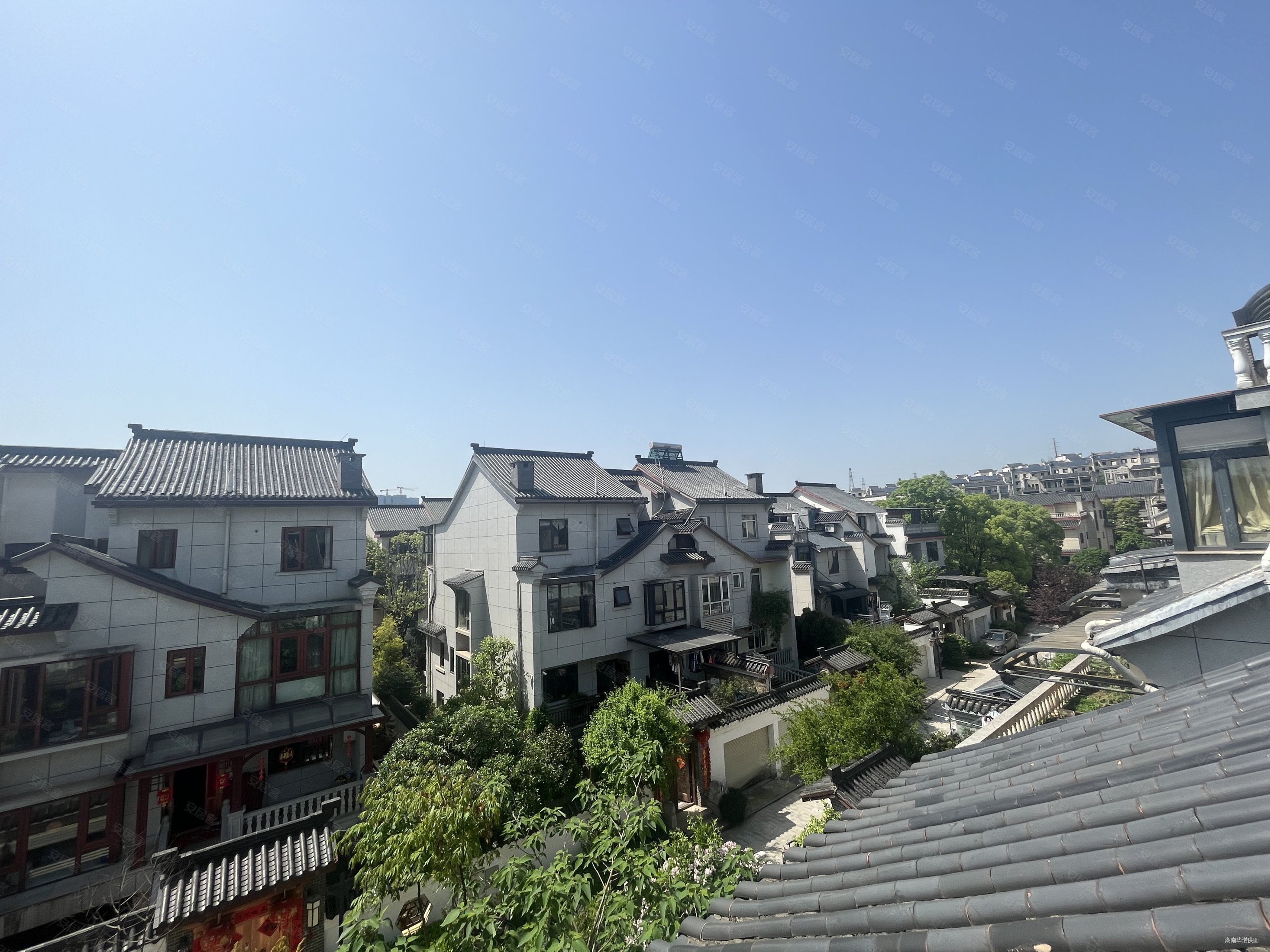 汀湘十里(别墅)5室2厅3卫289.05㎡南北450万