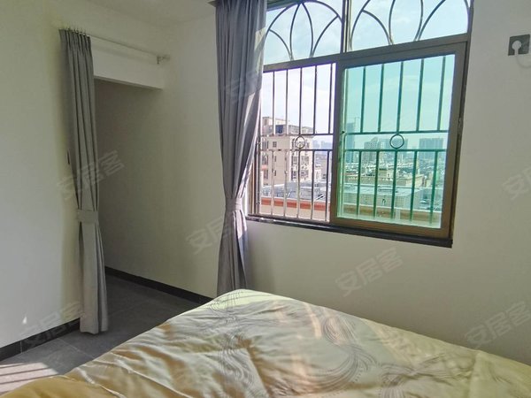 深圳宝安新安塘坊花园5号线 洪浪北地铁 一房带阳台 可养宠物 可办