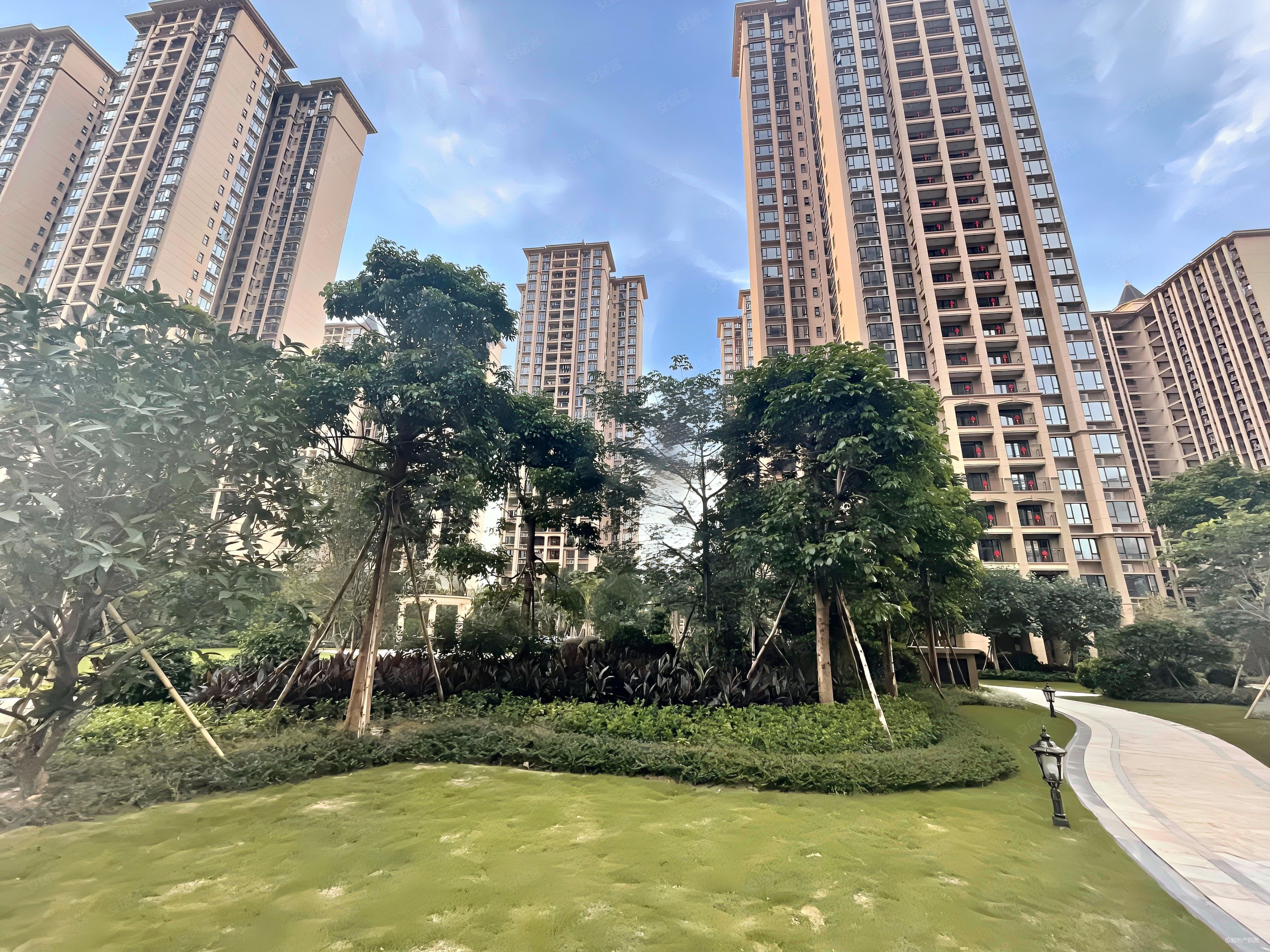 翠珑湾3房2厅带精装红本在手有钥匙随时看房高档小