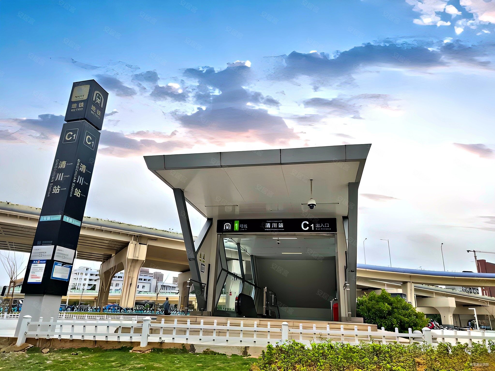 大学路8千单价1号线地铁口80米国企现房急售动物园旁