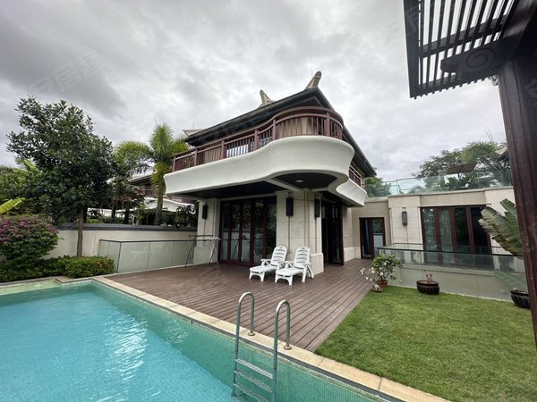 三亚海棠海棠湾镇仁恒海棠湾一线海景别墅,配套成熟,小区环境好