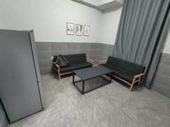 喀什喀什市喀什城区二环路团结小区悦澜汀金辉云鼎对面一室一厅家电全短租月付可停车出租房源真实图片