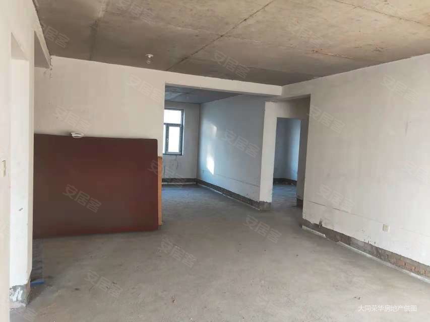 益生园3室2厅1卫143㎡南北40万